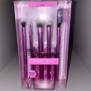 Eye Brush Makeup kit w storage box included
